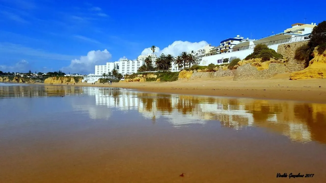 Shinning Waves Apartment Armacao de Pera